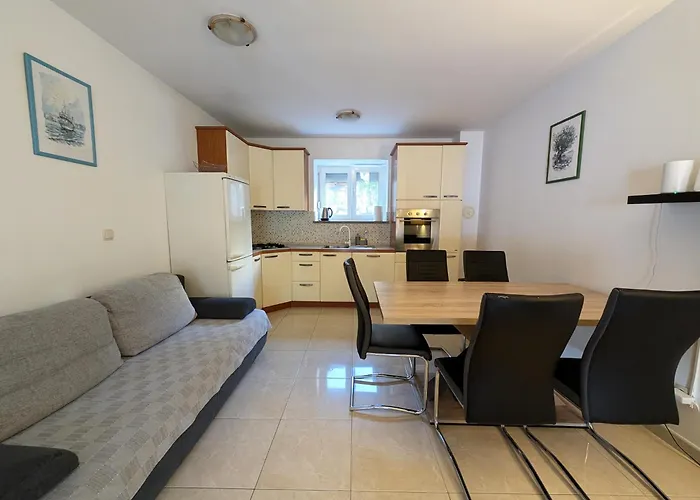 Apartman 1 Istocna Gomilica Tisno